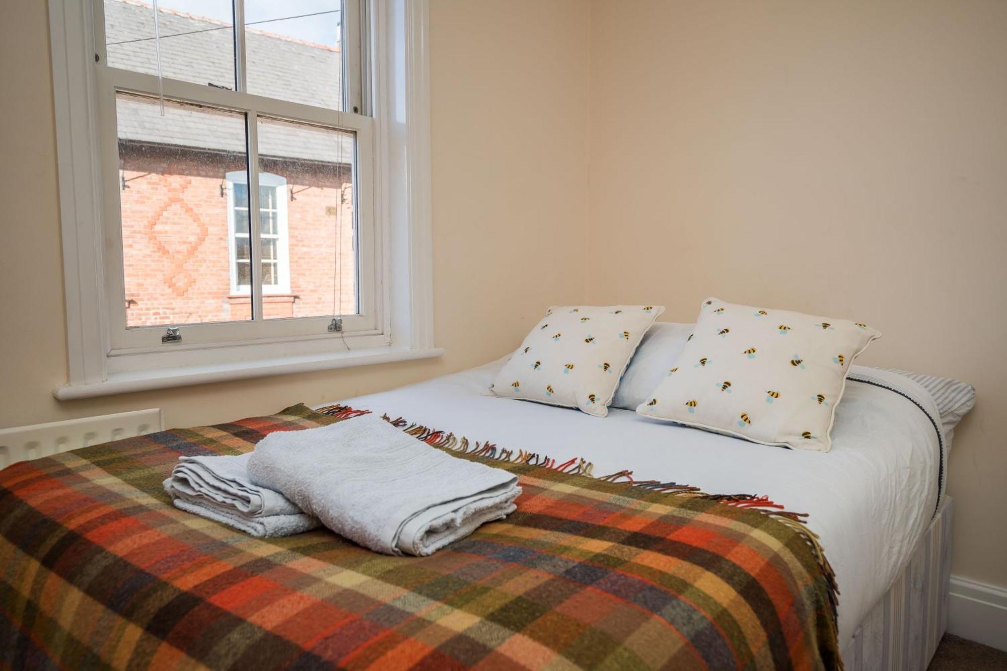 Spacious, 3 Bed House For 6 In Central Chester Hotel Екстериор снимка