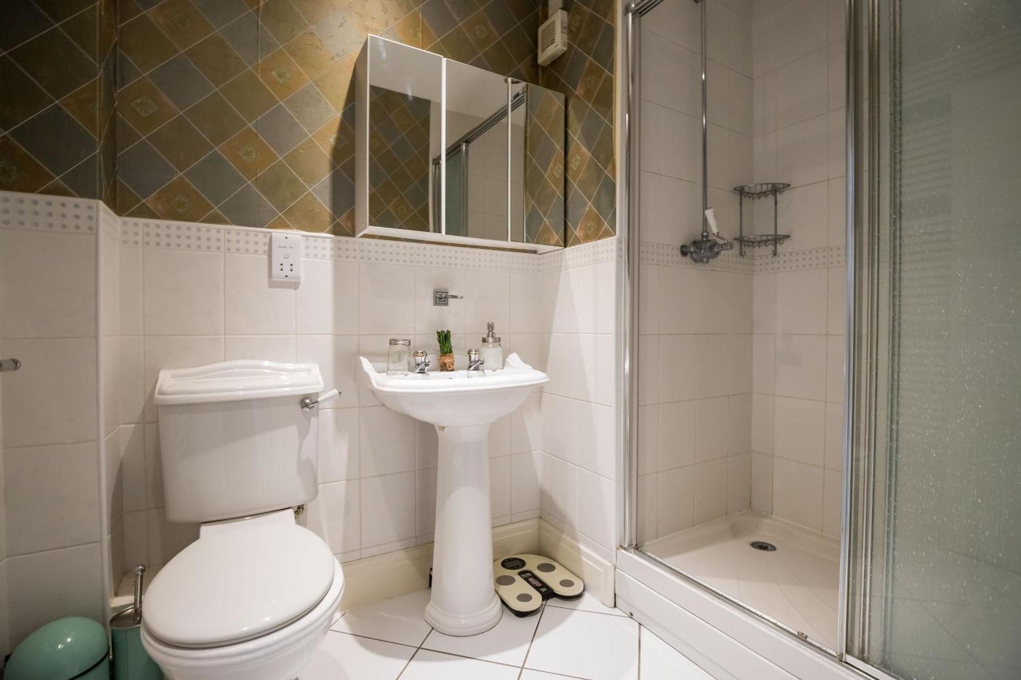 Spacious, 3 Bed House For 6 In Central Chester Hotel Екстериор снимка